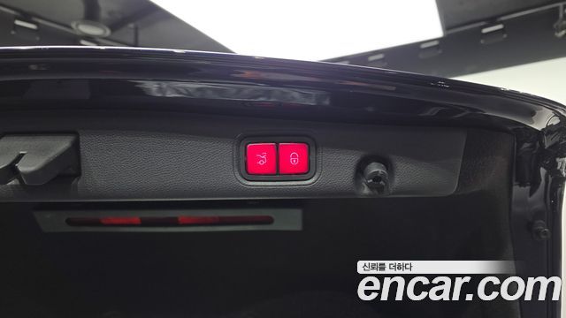Mercedes-Benz E-Class E220d 4MATIC AMG Line