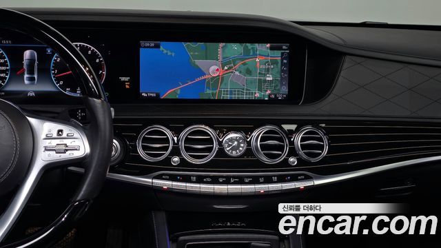 Mercedes-Benz S-Class Maybach S560 4MATIC