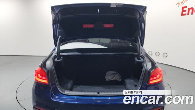 BMW 5-Series 530i M Sport Package Plus
