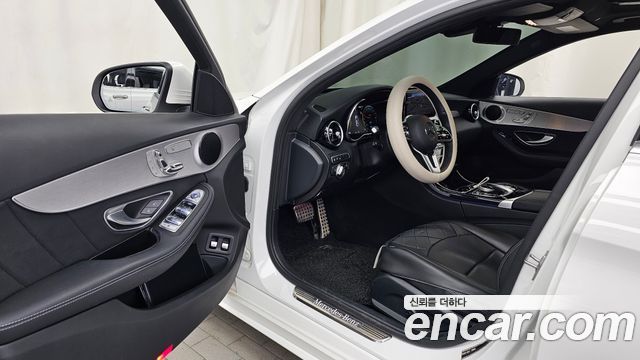 Mercedes-Benz C-Class C300e 4MATIC AMG Line