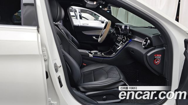 Mercedes-Benz C-Class C300e 4MATIC AMG Line