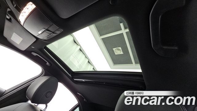 Mercedes-Benz C-Class C300e 4MATIC AMG Line