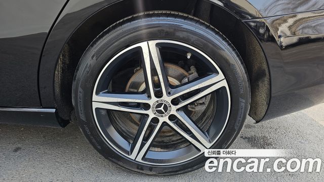 Mercedes-Benz A-Class A250 4MATIC Sedan