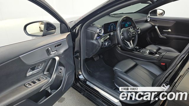 Mercedes-Benz A-Class A250 4MATIC Sedan