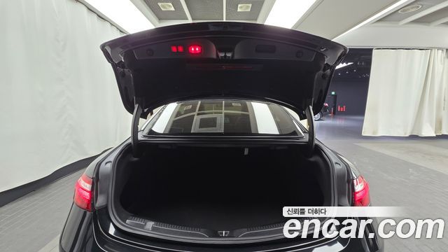 Mercedes-Benz E-Class E220d Coupe