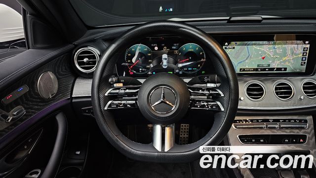 Mercedes-Benz E-Class E350 4MATIC AMG Line