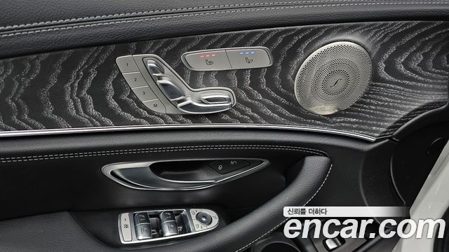 Mercedes-Benz E-Class E350 4MATIC AMG Line