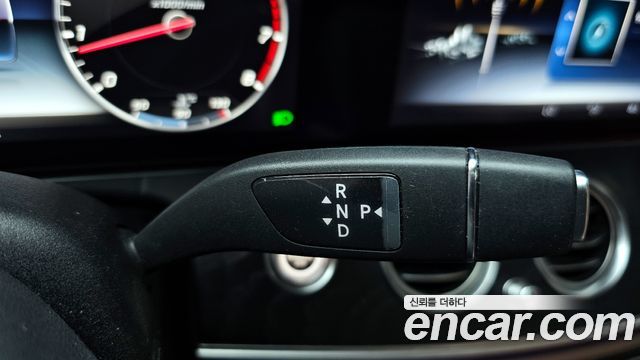 Mercedes-Benz E-Class E300 Avantgarde