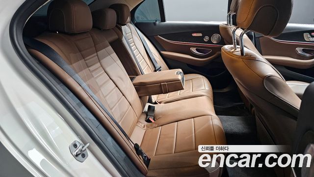 Mercedes-Benz E-Class E300 Avantgarde
