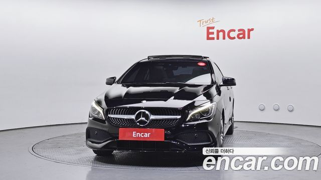Mercedes-Benz CLA-Class CLA220 AMG Line