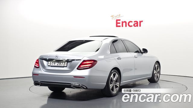 Mercedes-Benz E-Class E300 Avantgarde