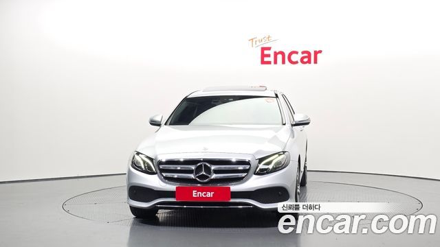 Mercedes-Benz E-Class E300 Avantgarde