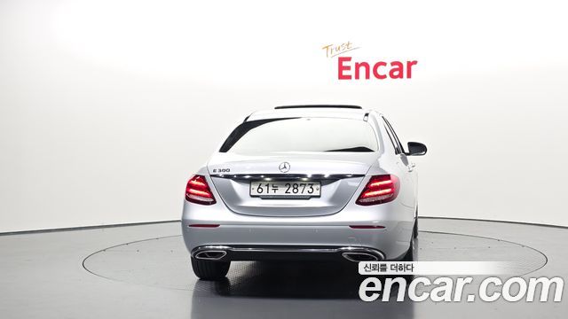 Mercedes-Benz E-Class E300 Avantgarde