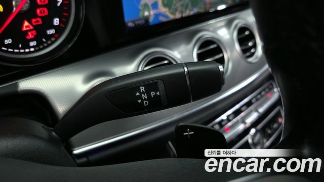 Mercedes-Benz E-Class E300 Avantgarde