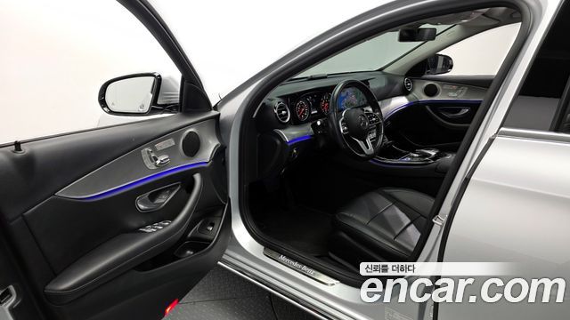 Mercedes-Benz E-Class E300 Avantgarde