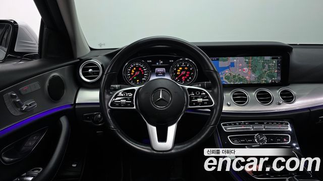 Mercedes-Benz E-Class E300 Avantgarde