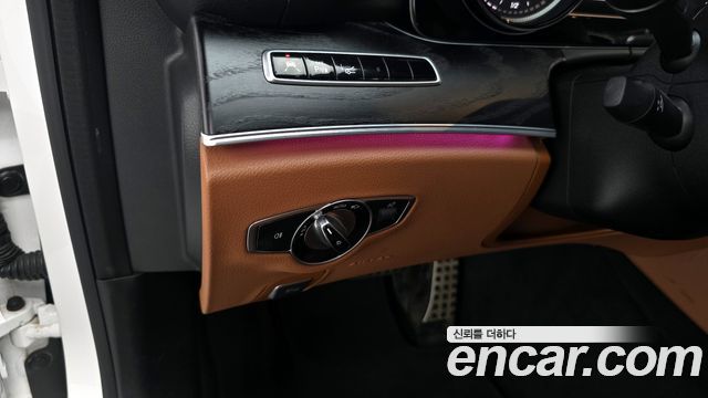 Mercedes-Benz E-Class E220d Coupe