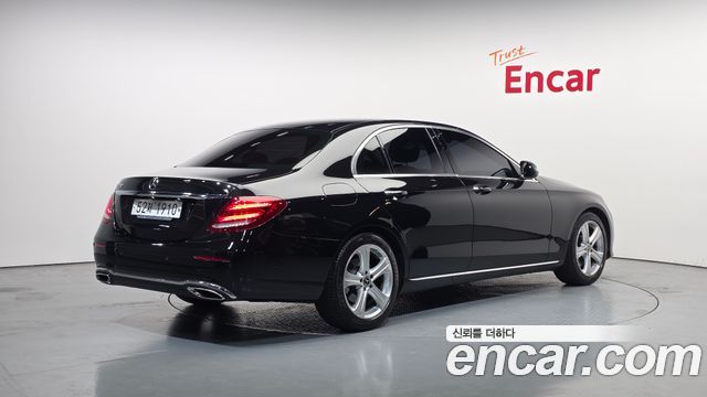 Mercedes-Benz E-Class E200 Avantgarde