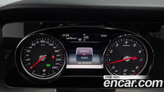 Mercedes-Benz E-Class E200 Avantgarde