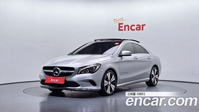 Mercedes-Benz CLA-Class CLA250 4MATIC