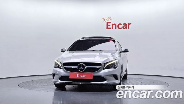 Mercedes-Benz CLA-Class CLA250 4MATIC