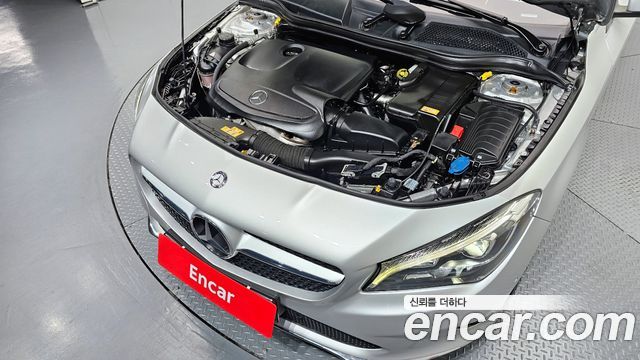 Mercedes-Benz CLA-Class CLA250 4MATIC