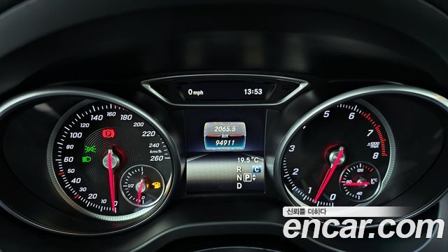 Mercedes-Benz CLA-Class CLA250 4MATIC