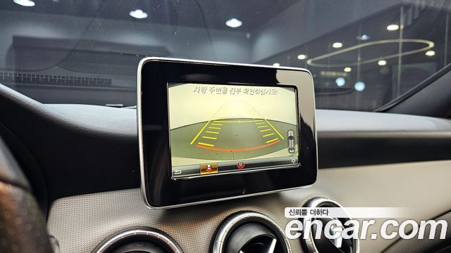 Mercedes-Benz CLA-Class CLA250 4MATIC