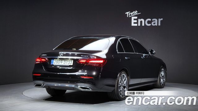 Mercedes-Benz E-Class E220d 4MATIC AMG Line