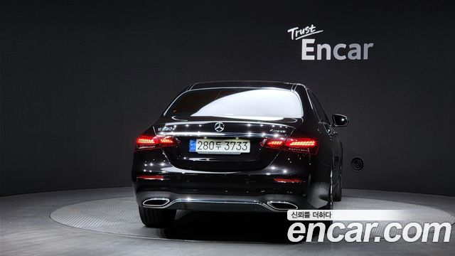 Mercedes-Benz E-Class E220d 4MATIC AMG Line