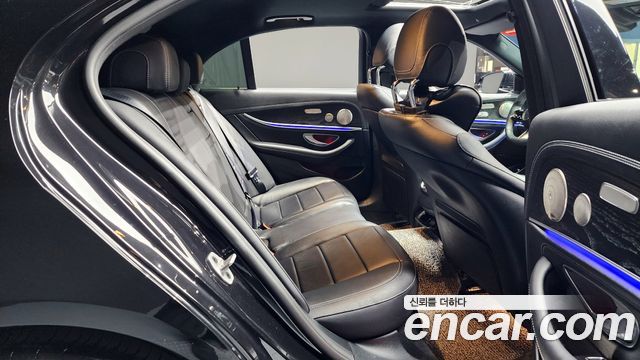 Mercedes-Benz E-Class E220d 4MATIC AMG Line