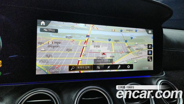 Mercedes-Benz E-Class E220d 4MATIC AMG Line