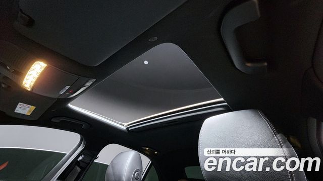 Mercedes-Benz E-Class E220d 4MATIC AMG Line