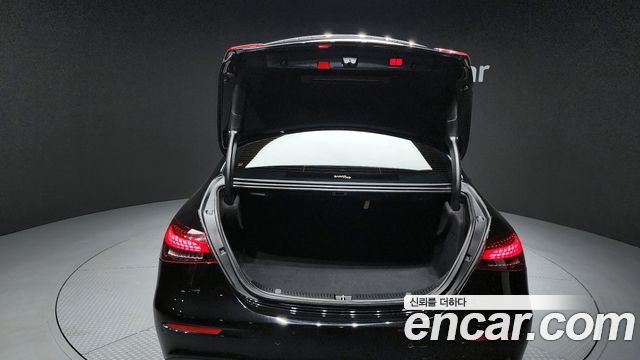 Mercedes-Benz E-Class E220d 4MATIC AMG Line