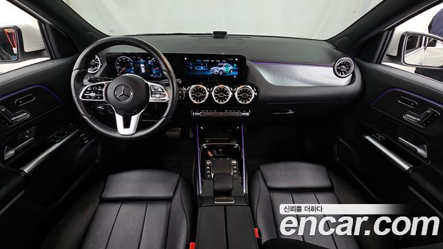 Mercedes-Benz GLA-Class GLA220
