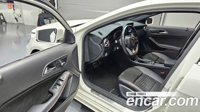 Mercedes-Benz A-Class A200 AMG Line