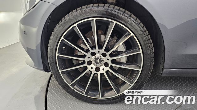 Mercedes-Benz C-Class C200