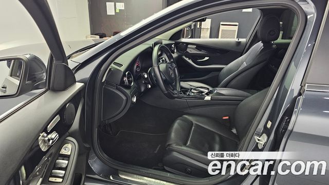 Mercedes-Benz C-Class C200