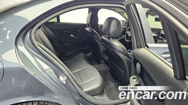 Mercedes-Benz C-Class C200