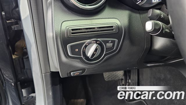 Mercedes-Benz C-Class C200