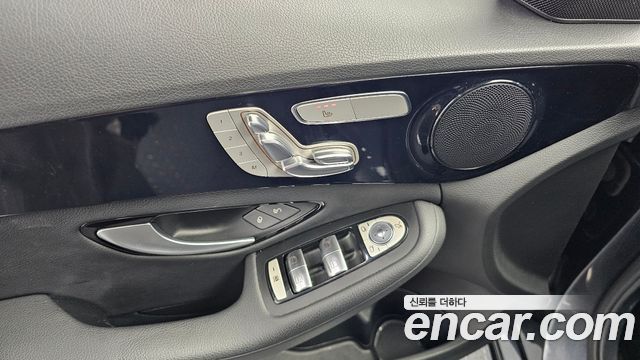 Mercedes-Benz C-Class C200