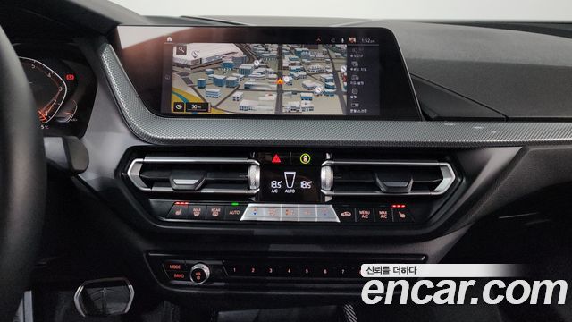 BMW 2-Series 220i Advantage