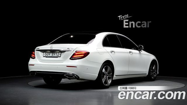Mercedes-Benz E-Class E300 4MATIC AV Intelligent Drive