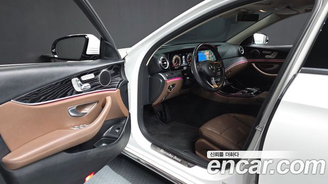 Mercedes-Benz E-Class E300 4MATIC AV Intelligent Drive