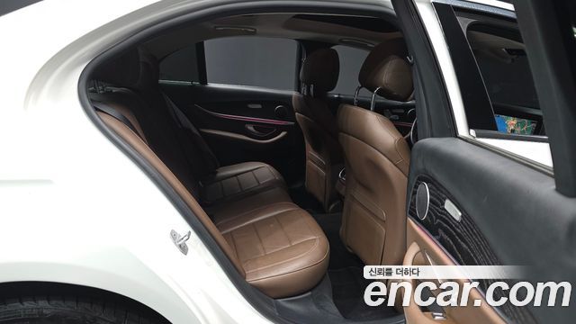 Mercedes-Benz E-Class E300 4MATIC AV Intelligent Drive