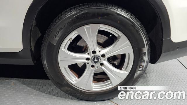 Mercedes-Benz GLC-Class GLC220 d 4MATIC