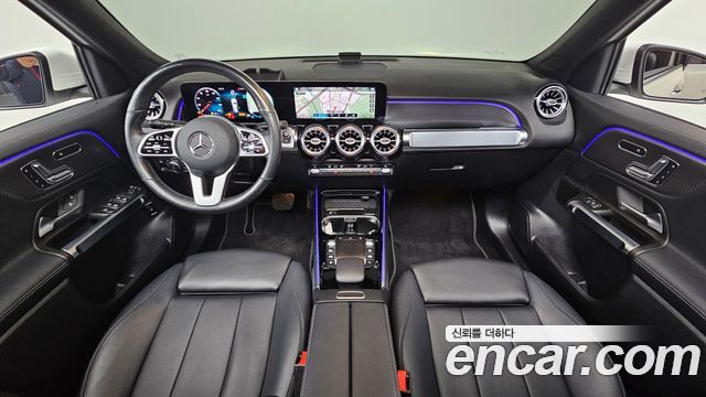 Mercedes-Benz GLB-Class GLB220