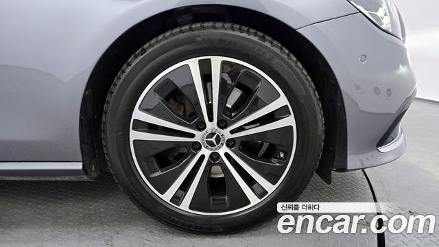 Mercedes-Benz E-Class E250 Avantgarde