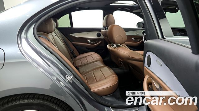 Mercedes-Benz E-Class E250 Avantgarde