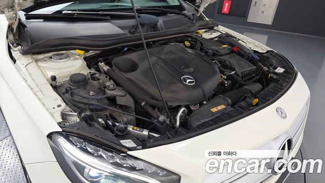 Mercedes-Benz GLA-Class GLA200 d